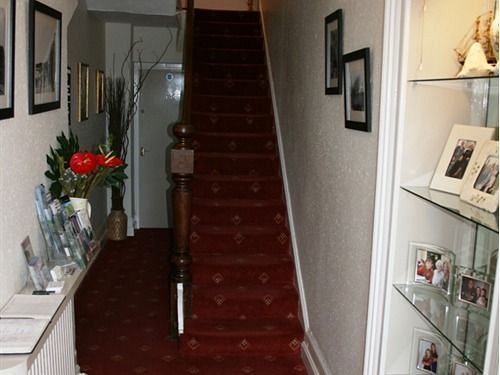 Wanderin Heights Bed & Breakfast Портстюърт Екстериор снимка